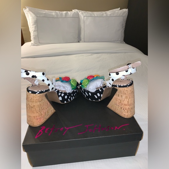 Betsy Johnson Sprite Dot Print Platform Cork Block Heel Sandals. Black/White - Picture 3 of 10